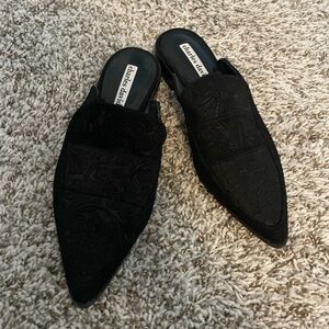 Charles David fine leather black shoes